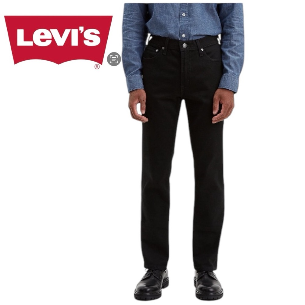 NWOT Levi 541  32x30 Straight Leg Black Jeans